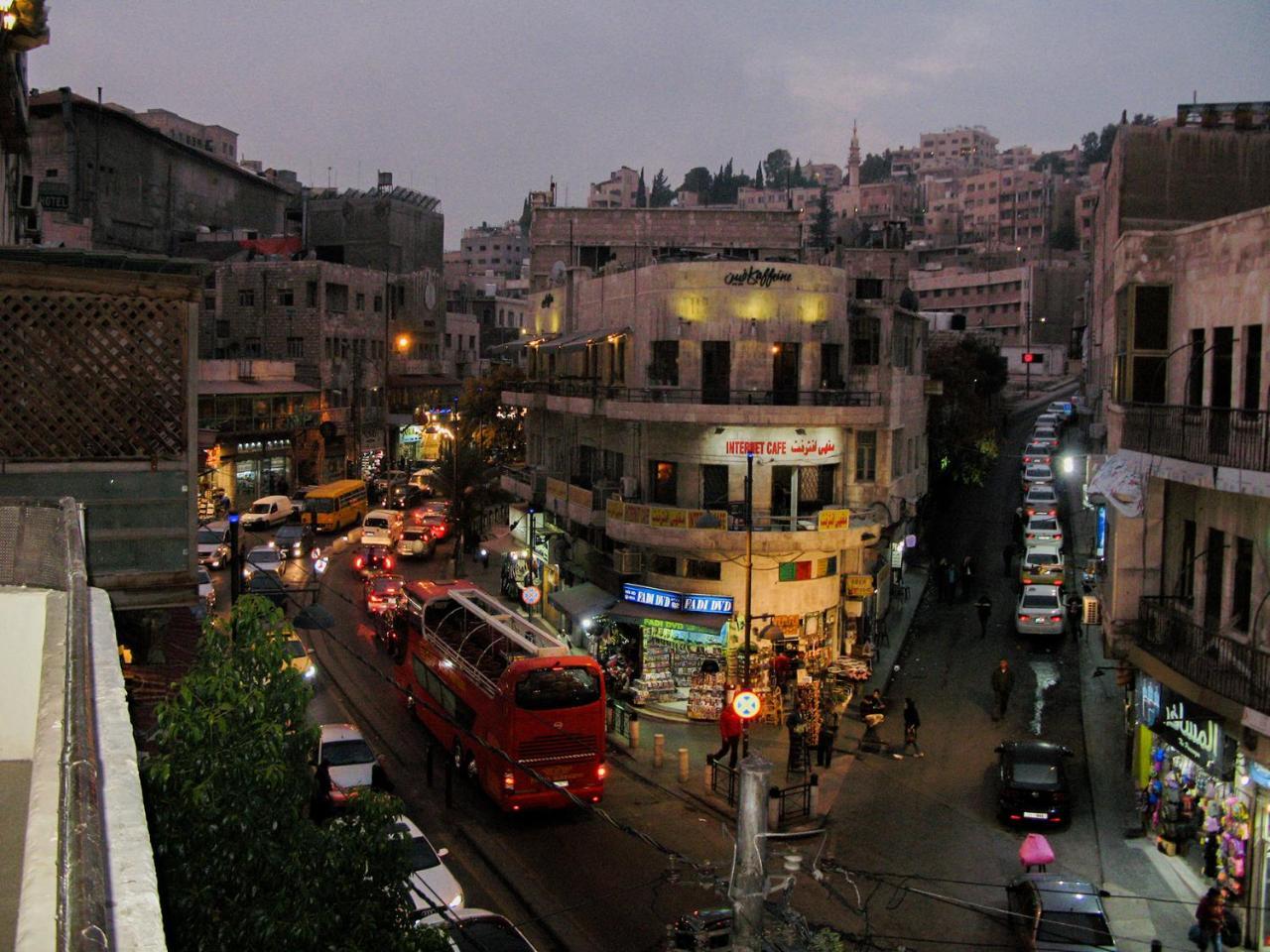 Cliff Hostel Amman Exterior foto